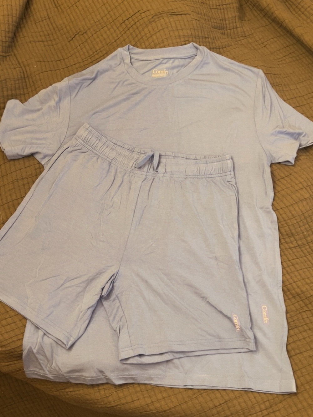 Comfrt Cornflower Cloud set shirt and shorts, NWT
